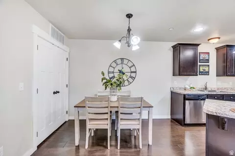 Dining - 282 W 605 N #A, Centerville, UT 84014 photo 1 of 1