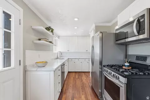 Kitchen - 7795 S 1000 E, Midvale, UT 84047 photo 4 of 4