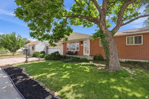 Exterior - 7795 S 1000 E, Midvale, UT 84047 photo 1 of 3