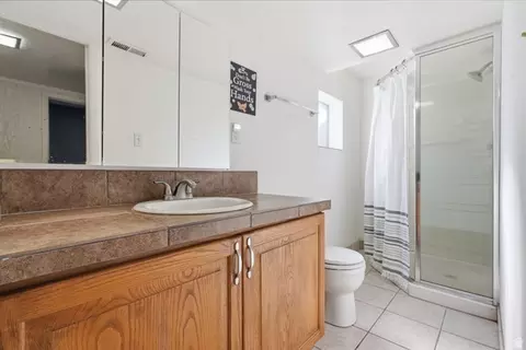 Bath - 390 N 300 W, Beaver, UT 84713 photo 2 of 2