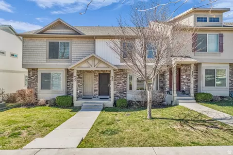 927 N Independence Ave, Provo, UT 84604
