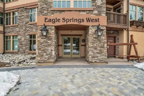 12080 E Big Cottonwood Canyon Rd #208, Solitude, UT 84121