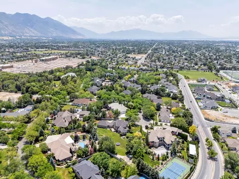 View/Area - 1480 430 E, Orem, UT 84097 photo 4 of 10