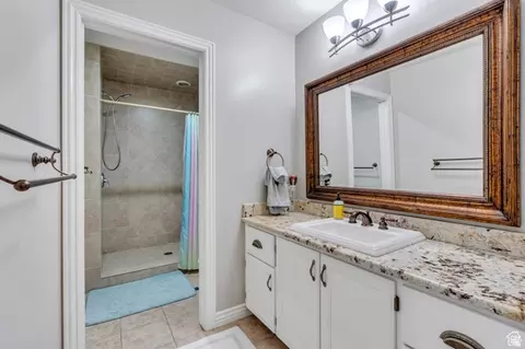 Bath - 1480 430 E, Orem, UT 84097 photo 7 of 9