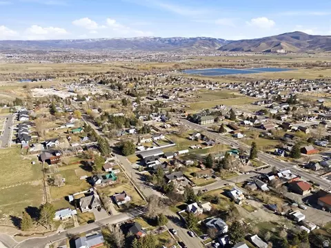 View/Area - 85 N 100 E, Midway, UT 84049 photo 7 of 8
