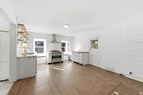 Kitchen - 85 N 100 E, Midway, UT 84049 photo 2 of 3
