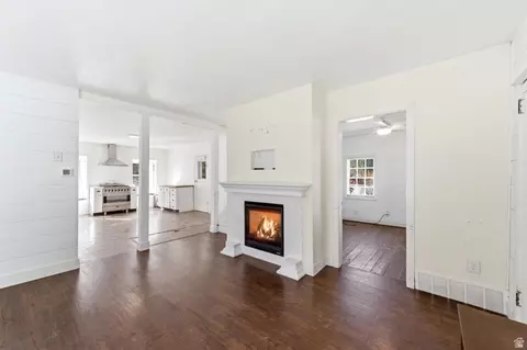Living - 85 N 100 E, Midway, UT 84049 photo 1 of 3