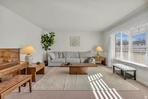 Living - 1060 W 2620 S, Mapleton, UT 84664 photo 1 of 5