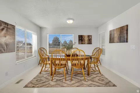 Dining - 1060 W 2620 S, Mapleton, UT 84664 photo 5 of 7