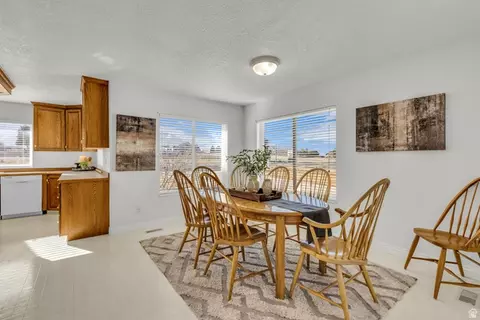 Dining - 1060 W 2620 S, Mapleton, UT 84664 photo 7 of 7