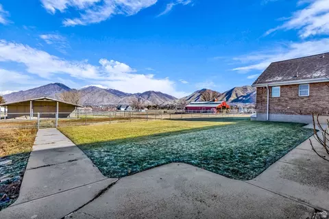 Exterior - 1060 W 2620 S, Mapleton, UT 84664 photo 2 of 22