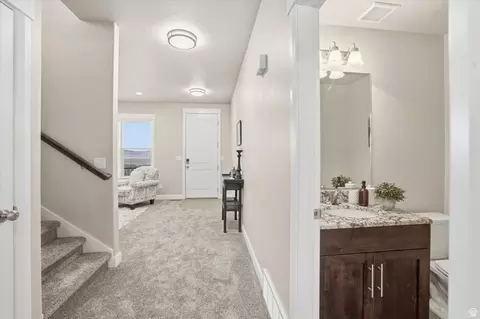 Entry Way - 522 N 800 E, Hyde Park, UT 84318 photo 4 of 6