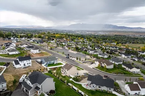 View/Area - 522 N 800 E, Hyde Park, UT 84318 photo 8 of 10