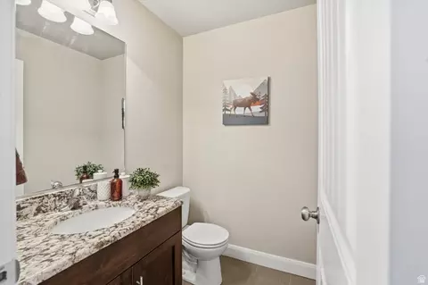 Bath - 522 N 800 E, Hyde Park, UT 84318 photo 1 of 5