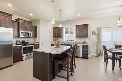 Kitchen - 522 N 800 E, Hyde Park, UT 84318 photo 6 of 8