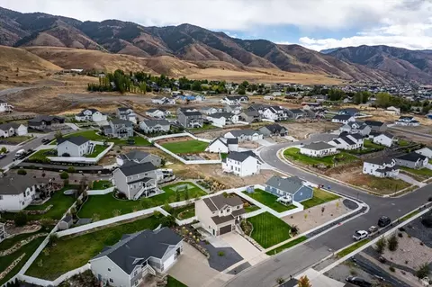 View/Area - 522 N 800 E, Hyde Park, UT 84318 photo 6 of 10