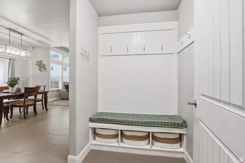 Entry Way - 522 N 800 E, Hyde Park, UT 84318 photo 6 of 6