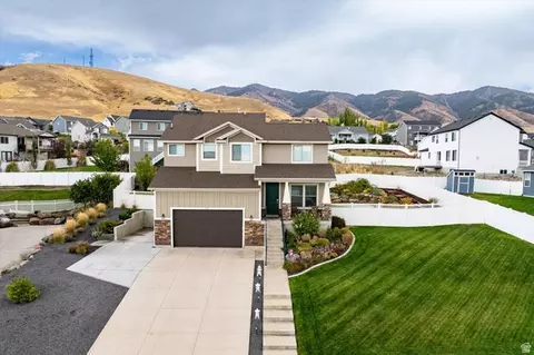 522 N 800 E, Hyde Park, UT 84318