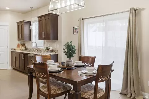 Dining - 522 N 800 E, Hyde Park, UT 84318 photo 2 of 5