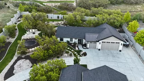Exterior - 3167 S Mapleton Estates Dr, Mapleton, UT 84664 photo 9 of 10