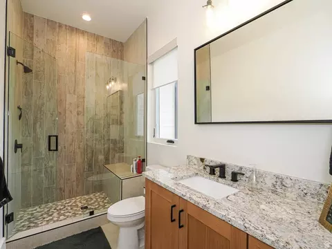 Bath - 3167 S Mapleton Estates Dr, Mapleton, UT 84664 photo 4 of 5