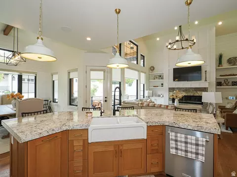Kitchen - 3167 S Mapleton Estates Dr, Mapleton, UT 84664 photo 1 of 3