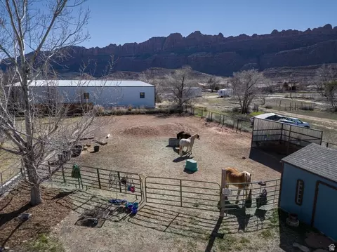 3492 E Kerby Ln, Moab, UT 84532 photo 4