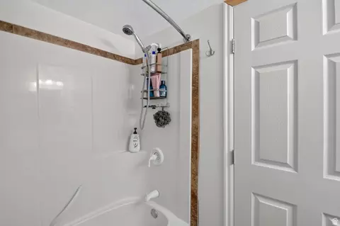 Bath - 315 E Jensen Ln E, Sterling, UT 84665 photo 6 of 10