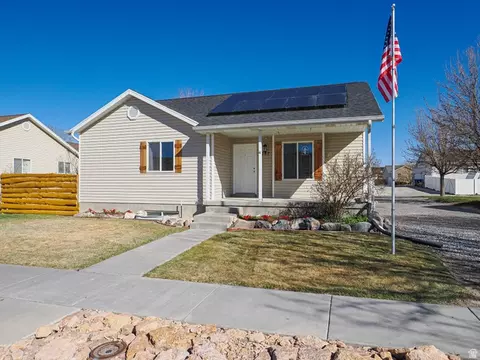 2087 E Weeping Willow Way S, Eagle Mountain, UT 84005