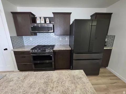215 N Engstrom W, Layton, UT 84041