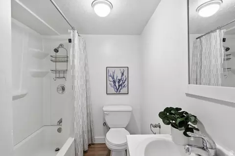 Bath - 776 W 640 N, Orem, UT 84057 photo 4 of 4