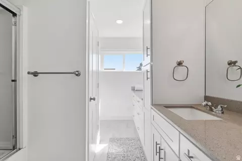 Bath - 776 W 640 N, Orem, UT 84057 photo 2 of 4