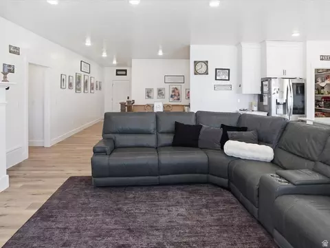 Living - 641 S 380 E, Smithfield, UT 84335 photo 3 of 5