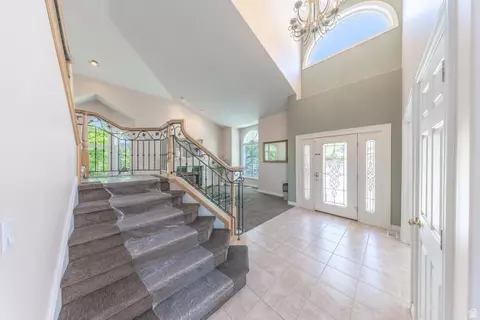 Entry Way - 144 S Bountiful Blvd E, Bountiful, UT 84010 photo 1 of 3