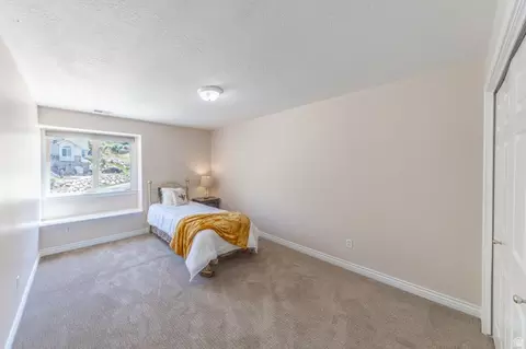 Bedroom - 144 S Bountiful Blvd E, Bountiful, UT 84010 photo 2 of 4