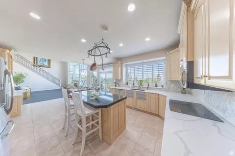Kitchen - 144 S Bountiful Blvd E, Bountiful, UT 84010 photo 1 of 3