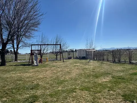 Exterior - 655 N 8th E, Preston, ID 83263 photo 2 of 6