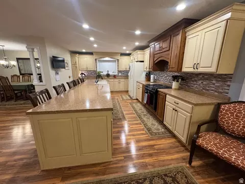 Kitchen - 655 N 8th E, Preston, ID 83263 photo 2 of 5