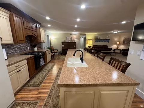 Kitchen - 655 N 8th E, Preston, ID 83263 photo 1 of 5