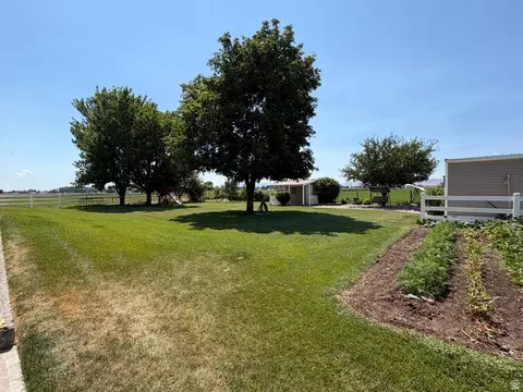 Exterior - 655 N 8th E, Preston, ID 83263 photo 7 of 8
