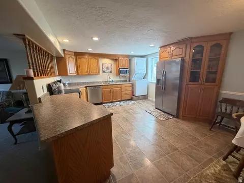 Kitchen - 655 N 8th E, Preston, ID 83263 photo 6 of 6