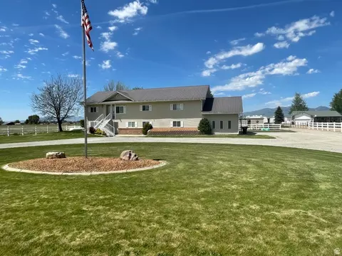 655 N 8th E, Preston, ID 83263