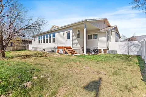 Exterior - 645 W 920 N, Orem, UT 84057 photo 4 of 6