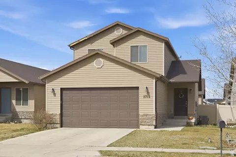 1711 E Shadow Dr, Eagle Mountain, UT 84005