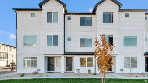 312 E 1275 S #112, Harrisville, UT 84404