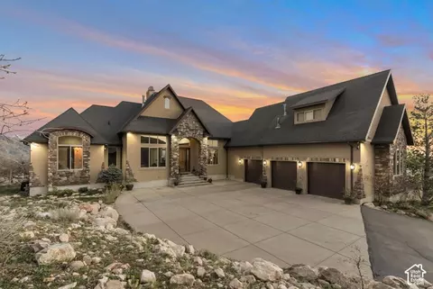 5055 N Waterfall Dr W, Pleasant View, UT 84414