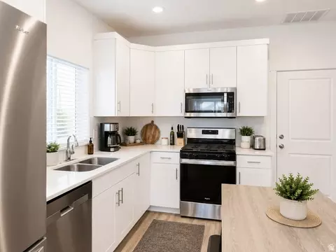 Kitchen - 1195 W 1870 S, Logan, UT 84321 photo 1 of 2