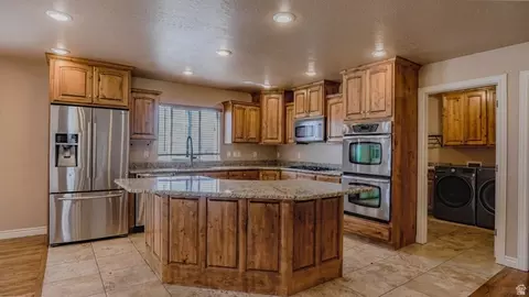Kitchen - 1377 S 1650 E, Provo, UT 84606 photo 2 of 4