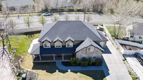 View/Area - 1377 S 1650 E, Provo, UT 84606 photo 2 of 9