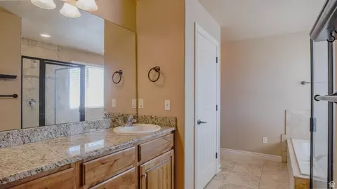 Bath - 1377 S 1650 E, Provo, UT 84606 photo 5 of 6